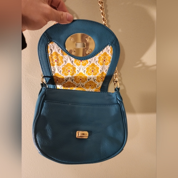 Emma Fox Small Crossbody Bag - Picture 4 of 6